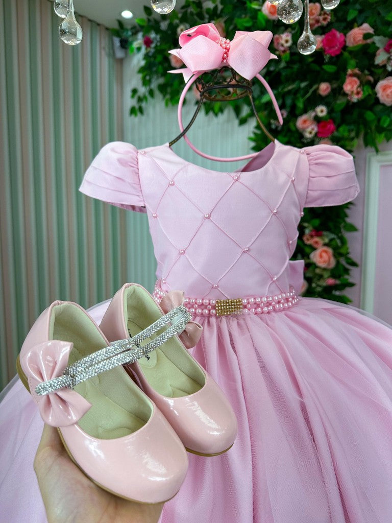 Vestido Infantil Rosa em Cetim com Saia Rodada e Renda