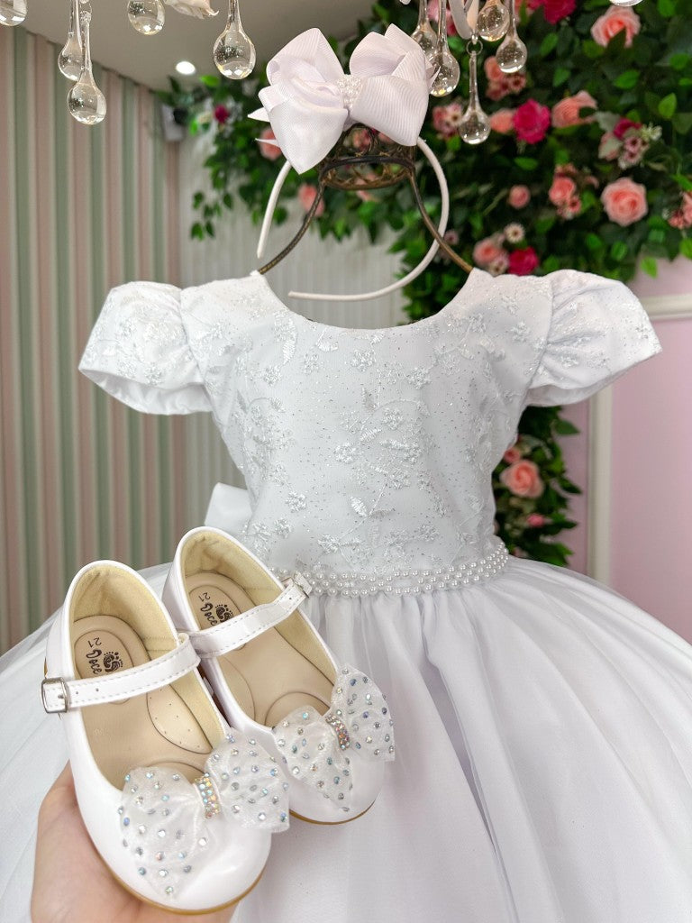Vestido Infantil Branco em Tecido Misto com Saia Longa e Laço nas Costas para Daminhas