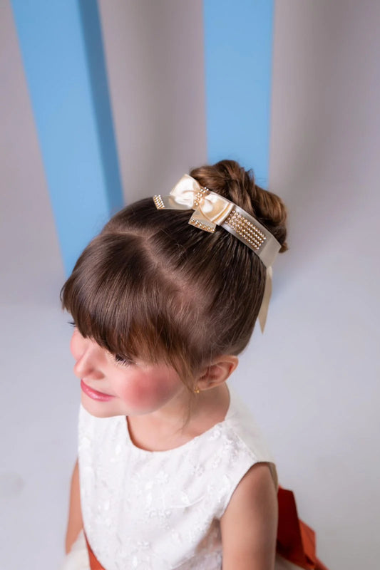 Porta Coque Belli em Marfim com Laço e Strass para Estilo Elegante