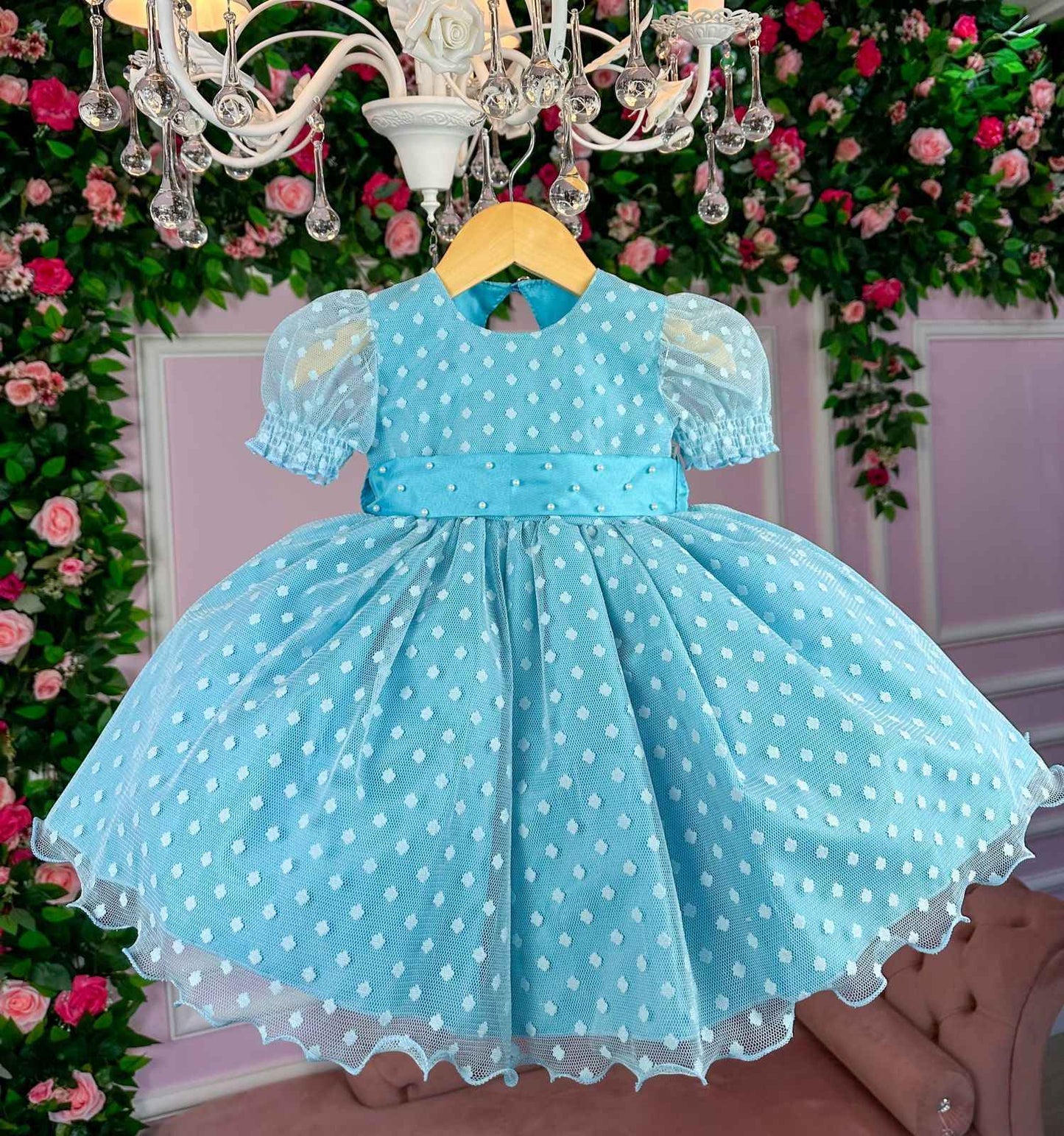 Vestido Infantil Azul Tiffany em Tecido Misto com Gola Redonda e Laço nas Costas para Festa de Aniversário