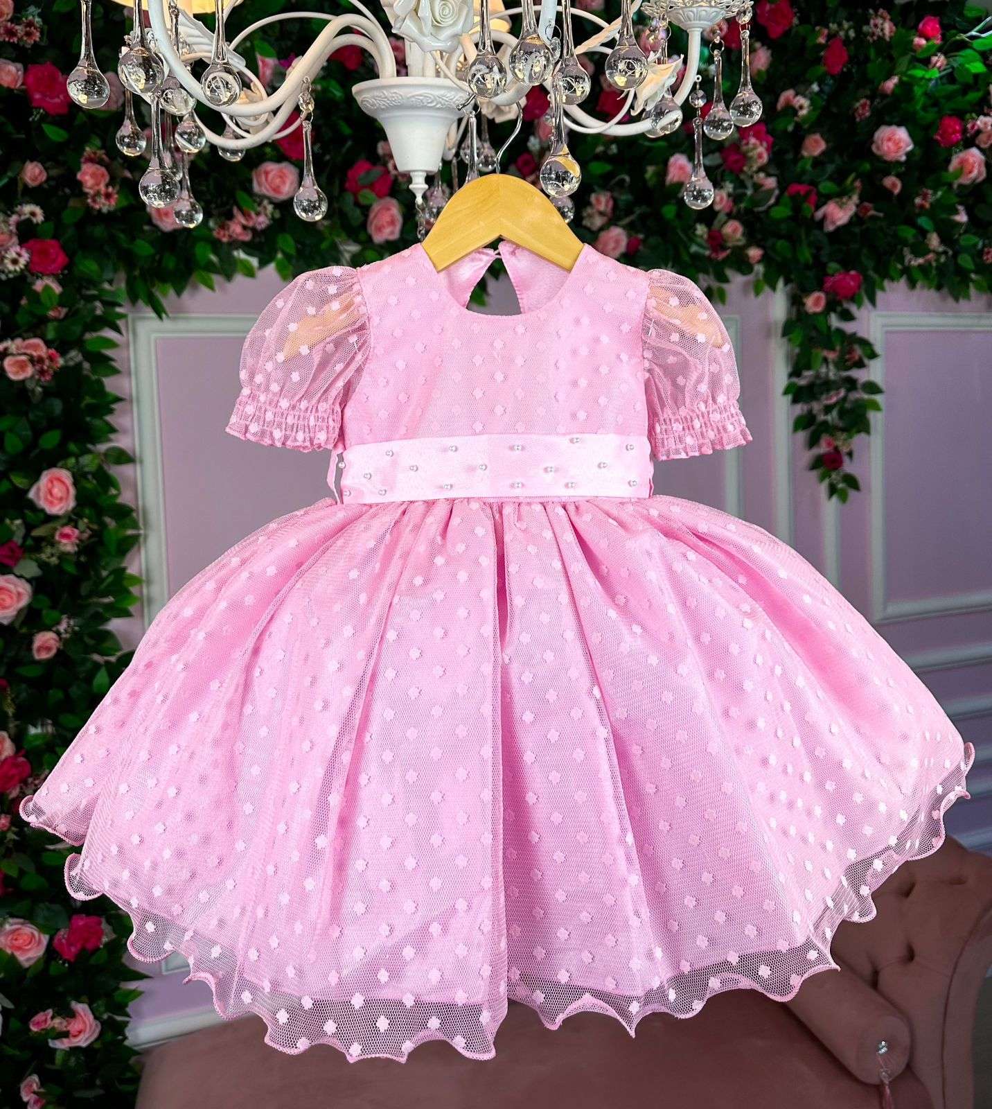 Vestido Infantil Rosa Bebê em Tecido Misto com Laço nas Costas