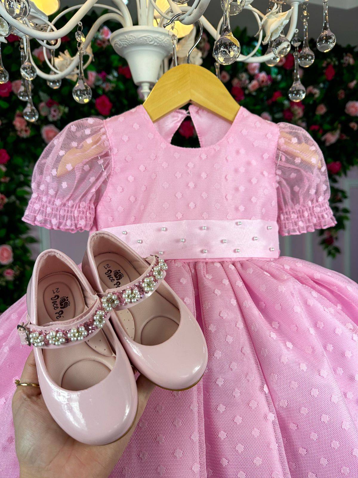 Vestido Infantil Rosa Bebê em Tecido Misto com Laço nas Costas