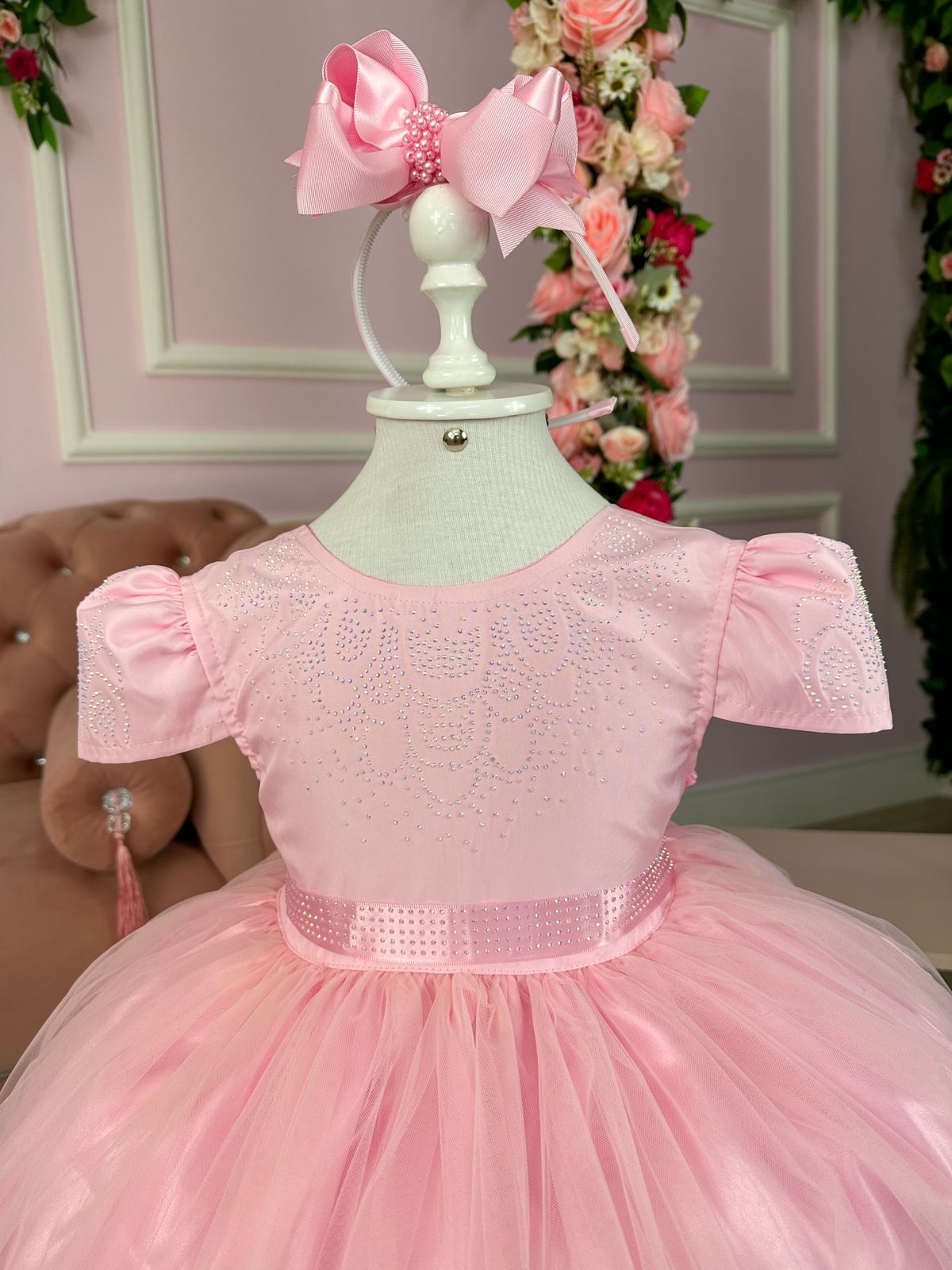 Vestido Infantil Rosa Bebê em Cetim com Babadinho