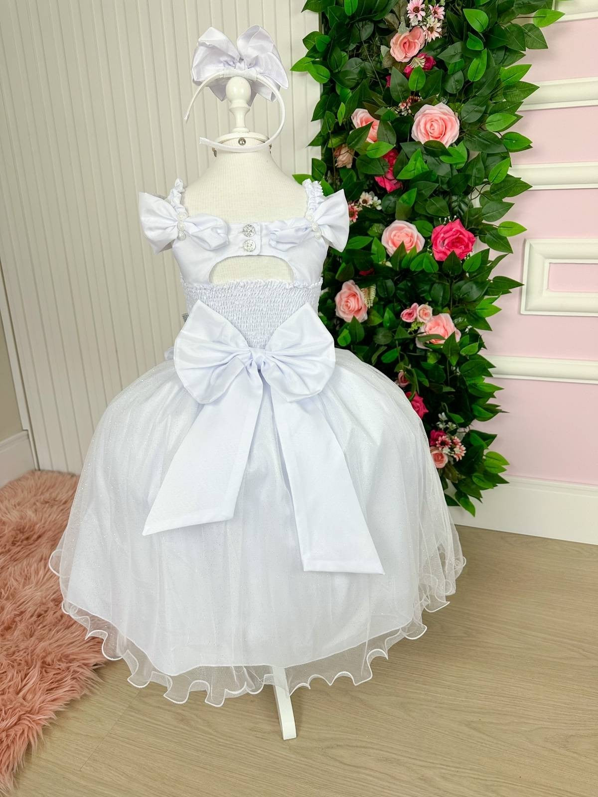 Vestido Infantil Branco em Tecido Misto com Manga Princesa e Saia Rodada para Daminhas