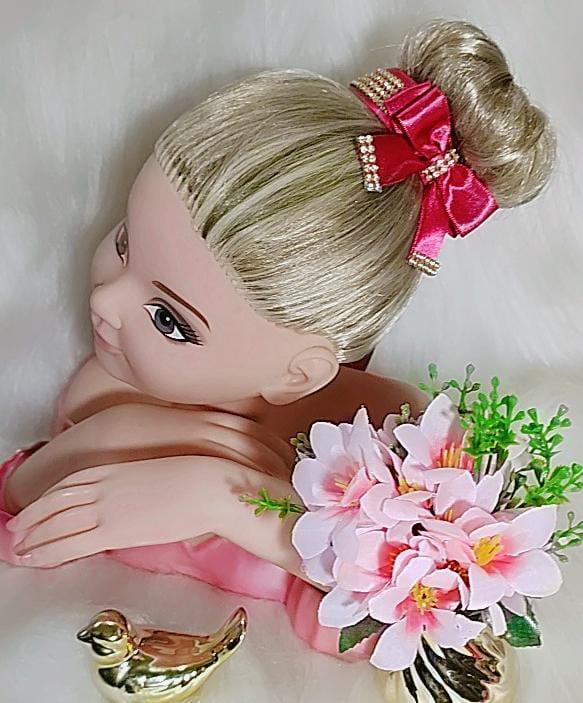 Porta Coque Elegante Rosa em Cetim com Laço e Strass Brilhante para Festa de An