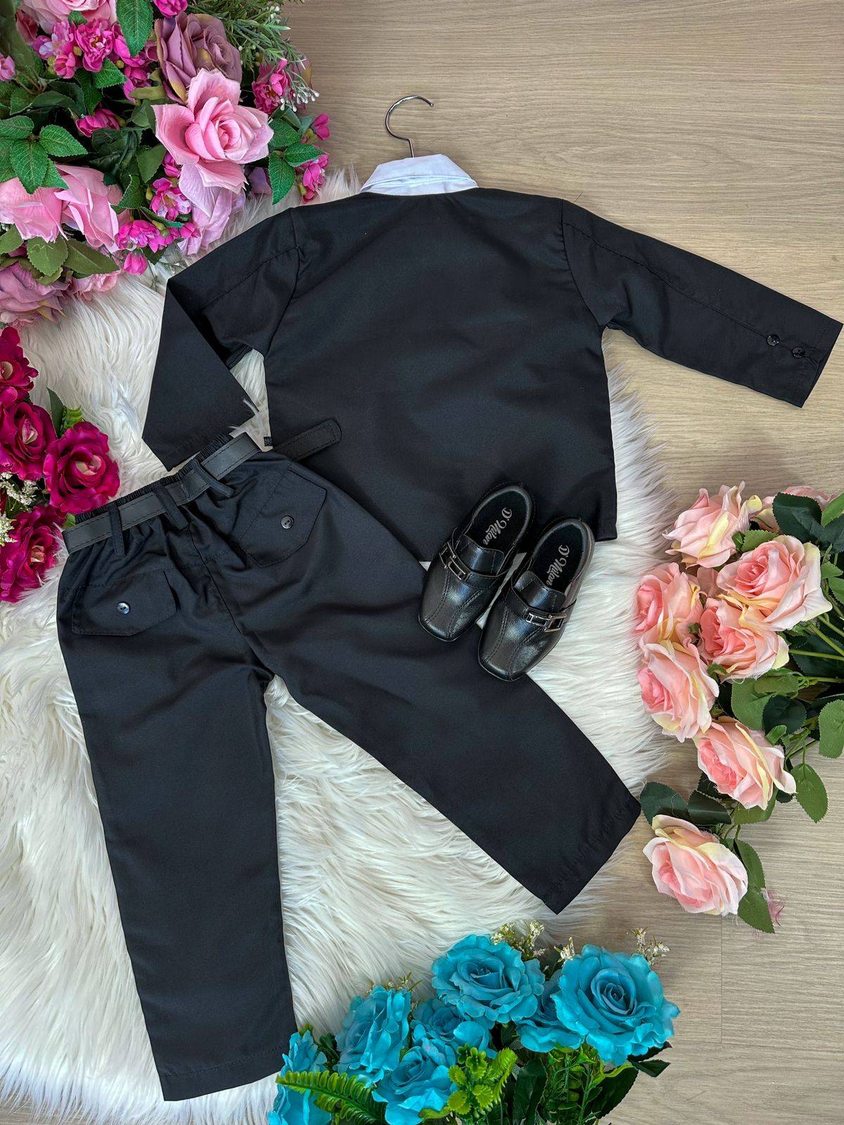 Conjunto Social Infantil Preto em Poliéster com Camisa Branca e Gravata Borboleta para Festa