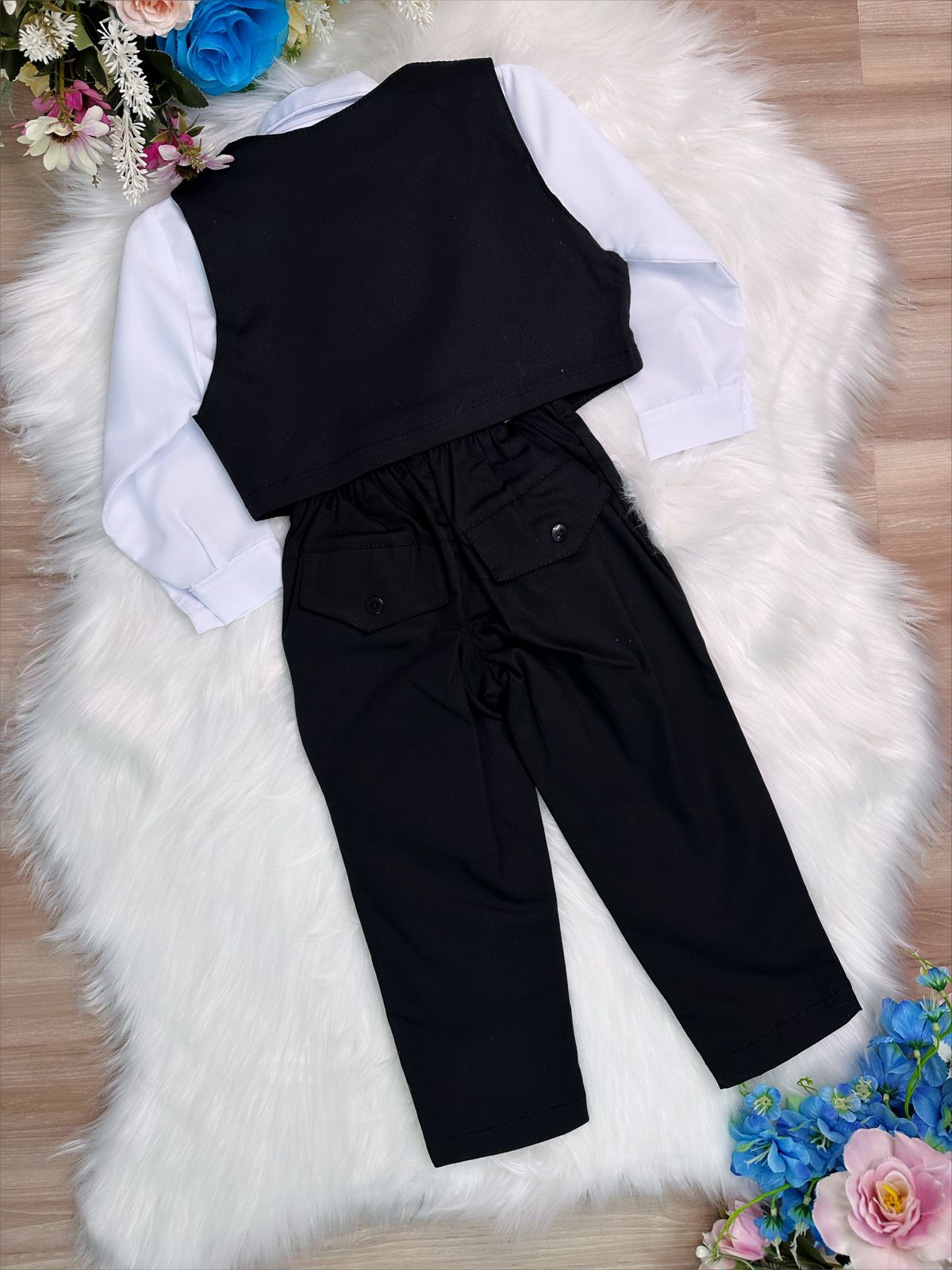 Conjunto Social Infantil Preto com Calça, Camisa, Colete e Gravata