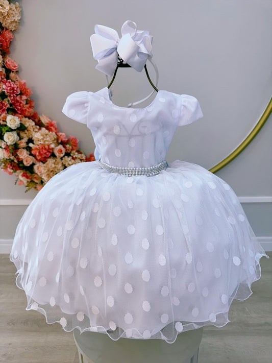 Vestido Infantil Branco em Algodão com Poá e Cinto de Strass para Festa de Aniversário