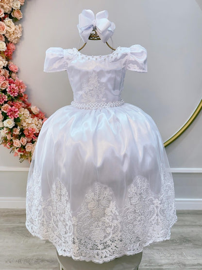 Vestido Infantil Branco em Renda com Saia Rodada para Daminhas