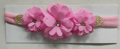 Faixinha de Cabelo Bebê Rosa em Cetim com Laço em Strass e Florzinha para Esti