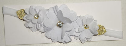 Faixinha de Cabelo Bebê Rosa em Cetim com Laço em Strass e Florzinha para Esti