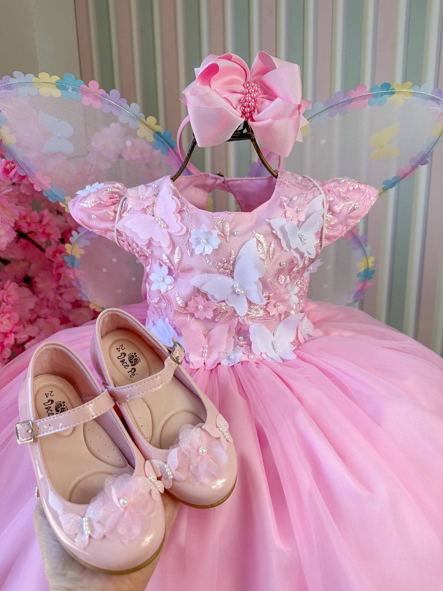 Vestido Infantil Rosa Bebê em Tecido Misto com Borboleta Branca, Saia Rodada, L
