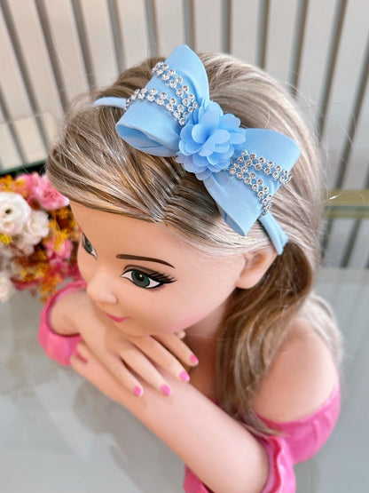 Faixinha de Cabelo Bebê Rosa em Meia de Seda com Laço Florzinha e Strass para Estilo Princesa