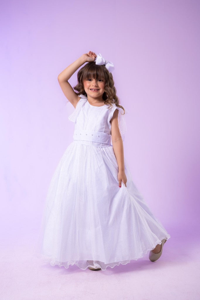 Vestido Infantil Branco em Tecido Talco com Saia Rodada e Renda Delicada para Daminhas