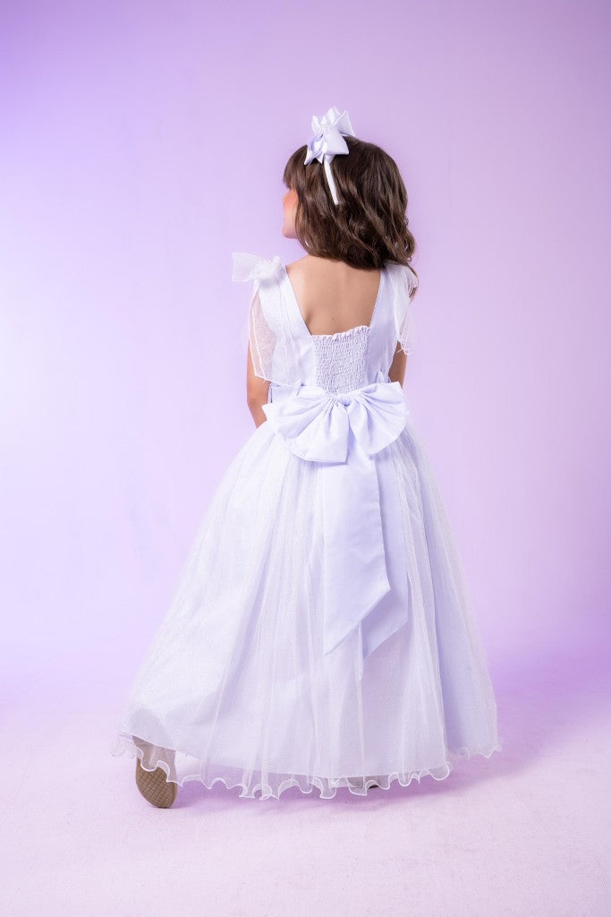 Vestido Infantil Branco em Tecido Talco com Saia Rodada e Renda Delicada para Daminhas