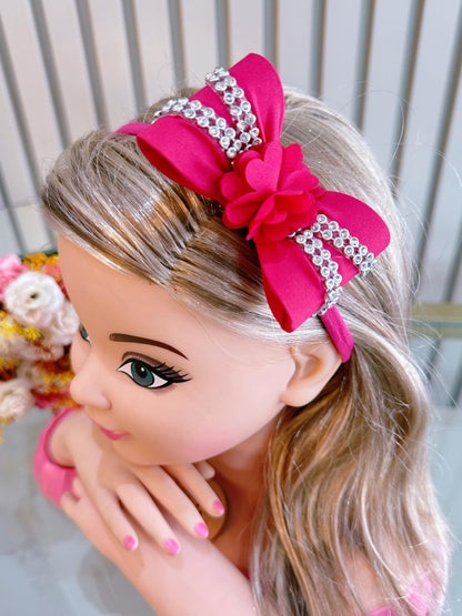 Faixinha de Cabelo Bebê Rosa em Meia de Seda com Laço Florzinha e Strass para Estilo Princesa