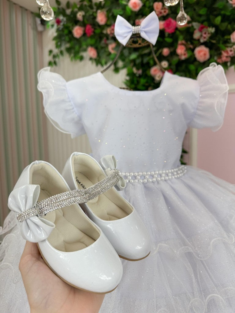 Vestido Infantil Branco em Cetim com Saia Rodada para Daminhas