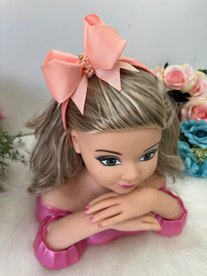 Tiara Infantil Pessego em Cetim com Pérolas e Strass para Estilo Princesa