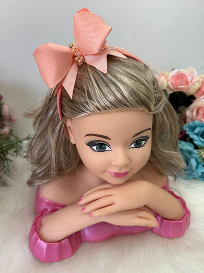 Tiara Infantil Pessego em Cetim com Pérolas e Strass para Estilo Princesa