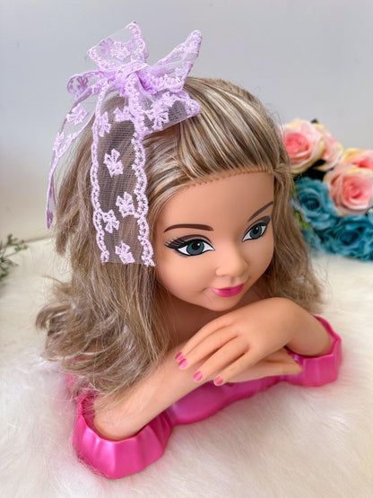 Laço Infantil Lilás em Renda com Detalhes Florais para Festa de Aniversário