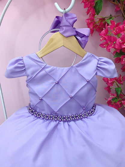 Vestido Infantil Lilás em Cetim com Cinto de Pérolas Saia Rodada para Casamento Luxo