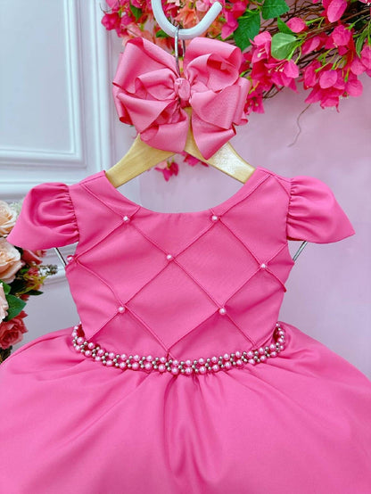 Vestido Infantil Rosa Chiclete em Cetim com Cinto de Pérolas para Damas de Casamento