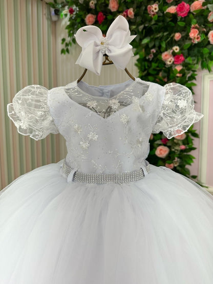 Vestido Infantil Branco em Tule com Renda e Saia Rodada para Daminhas