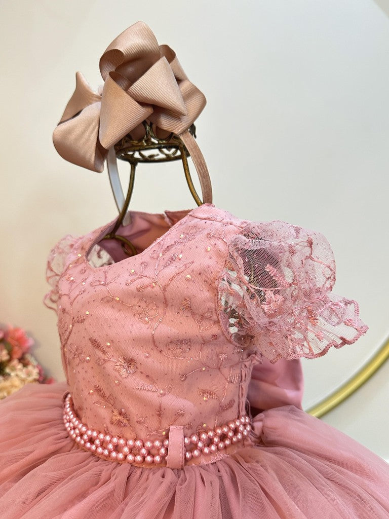 Vestido Infantil Rosa em Cetim com Renda e Strass com Saia Rodada para Daminhas