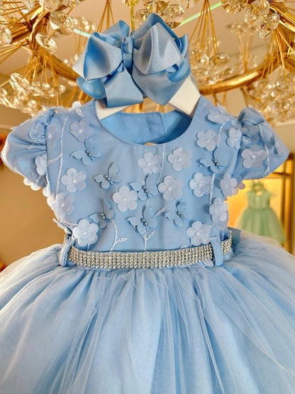 Vestido Infantil Azul em Cetim com Renda e Pérolas para Batizados
