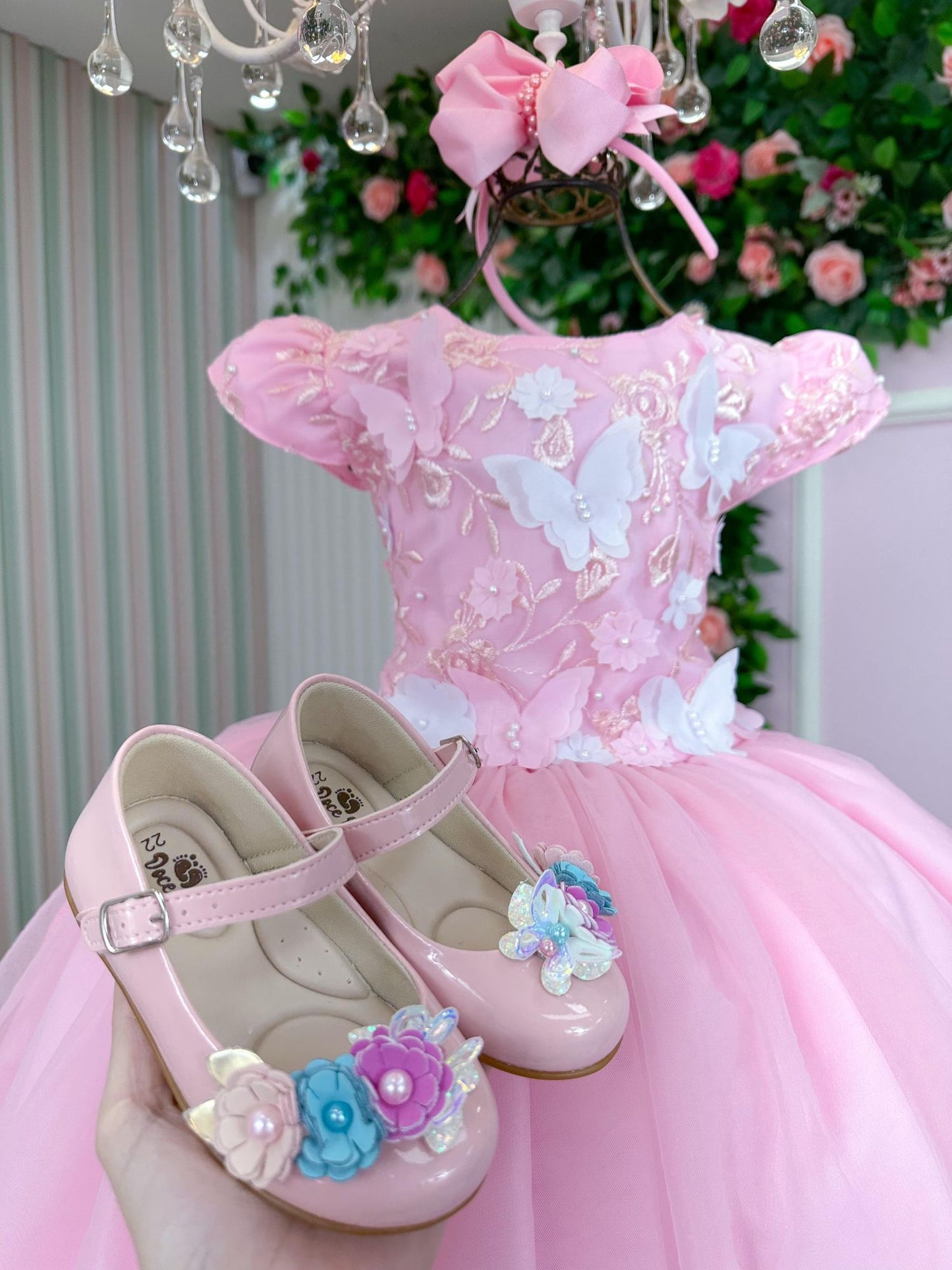 Vestido Infantil Rosa Bebê em Tecido Misto com Borboleta Branca, Saia Rodada, L