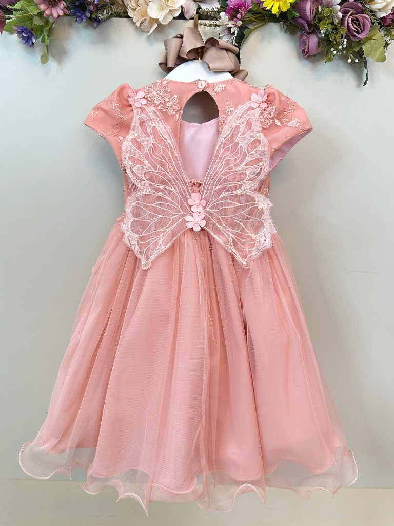 Vestido Infantil Rosa em Renda com Saia Rodada para Festa de Aniversário