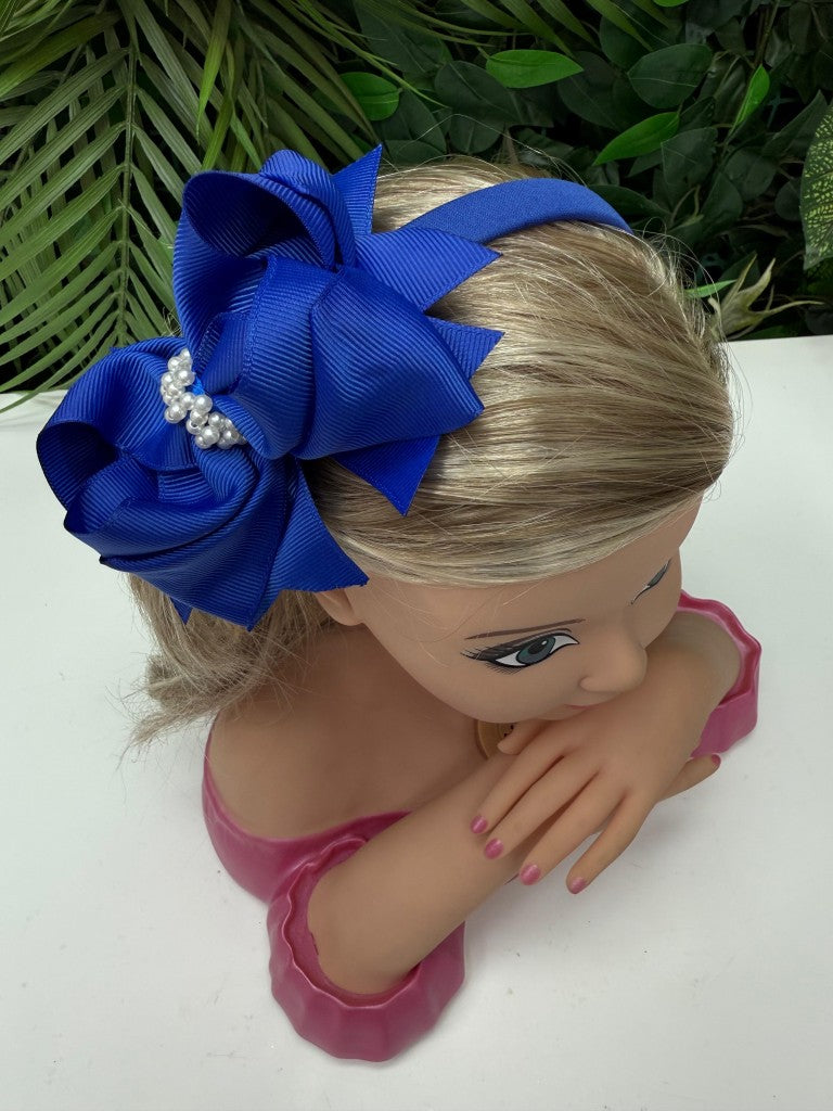 Tiara Infantil Azul Royal em Cetim com Detalhes em Pérolas para Daminhas