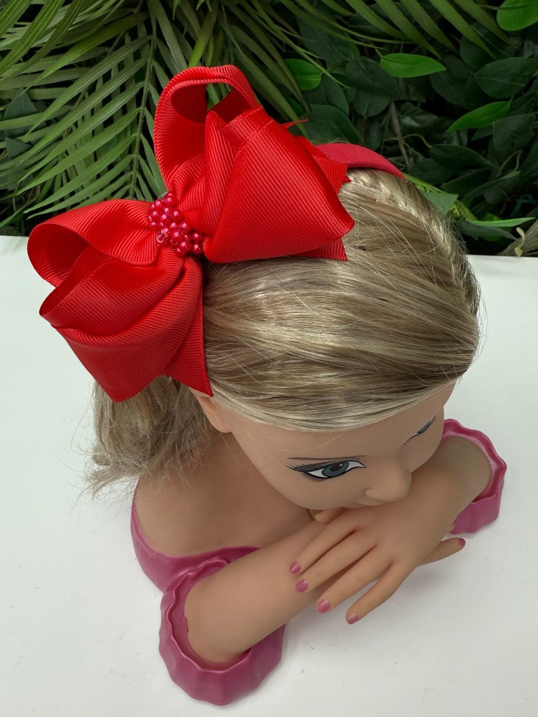 Tiara Infantil Vermelha em Cetim com Detalhes em Pérolas para Estilo Princesa