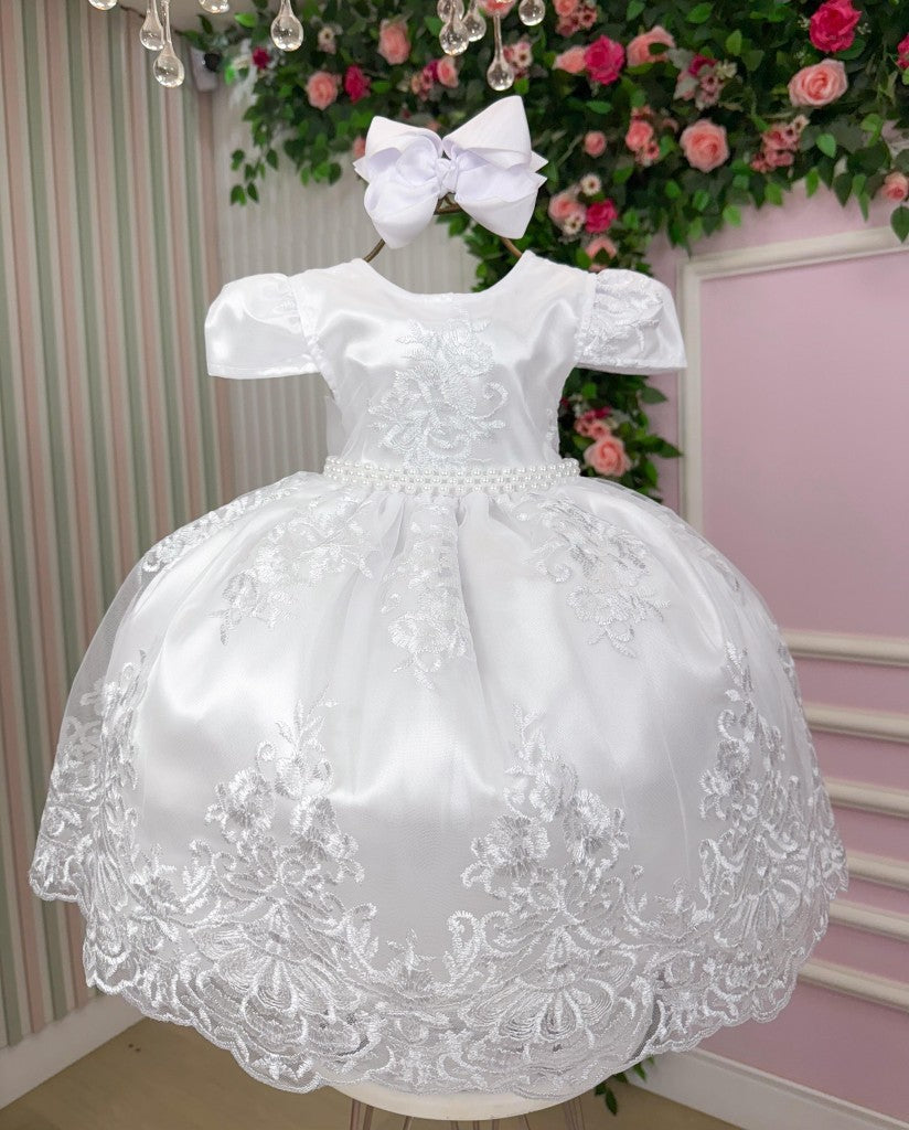 Vestido Infantil Branco em Poliéster com Gola Redonda e Saia Rodada para Festa de Aniversário