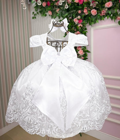 Vestido Infantil Branco em Poliéster com Gola Redonda e Saia Rodada para Festa de Aniversário