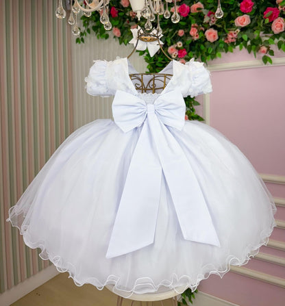 Vestido Infantil Branco em Tafetá com Gola Redonda e Saia Rodada para Festa de Aniversário