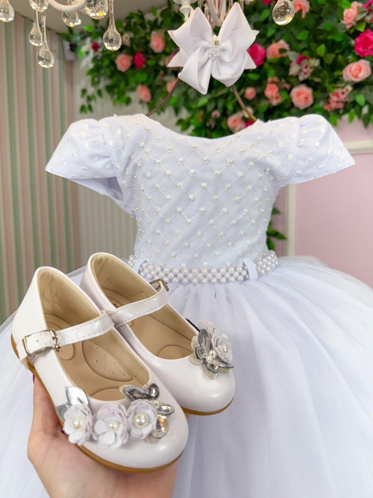 Vestido Infantil Branco em Tafetá com Gola Redonda e Saia Rodada para Festa de Aniversário