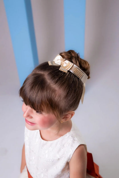 Porta Coque Belli em Marfim com Laço e Strass para Estilo Elegante