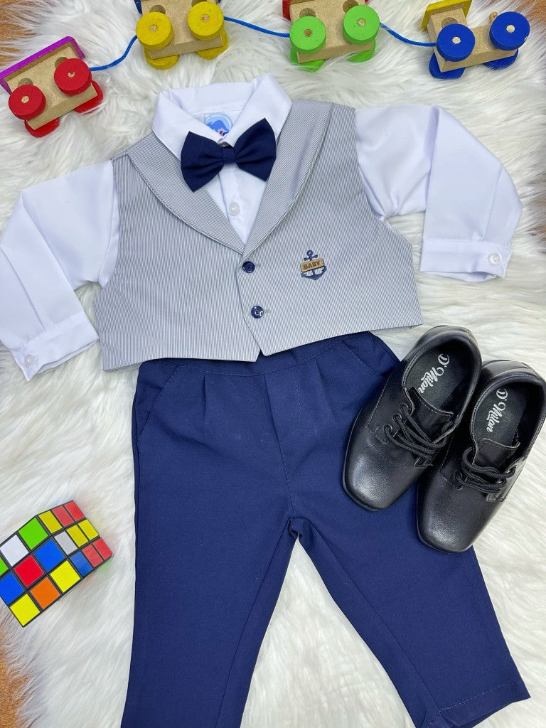 Conjunto Social Infantil Cinza em Algodão com Camisa Branca e Gravata Borboleta para Festa