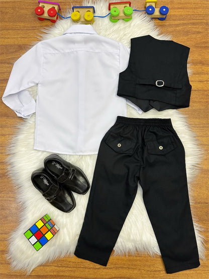 Conjunto Social Infantil Branco em Algodão com Colete Preto e Gravata para Pajem