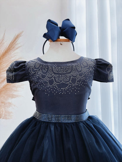 Vestido Infantil Azul Marinho em Cetim com Strass Luxo Saia Rodada para Daminhas