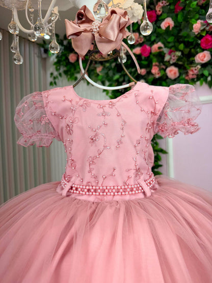 Vestido Infantil Rosa em Tafetá com Gola Redonda e Saia Rodada para Festa de Aniversário