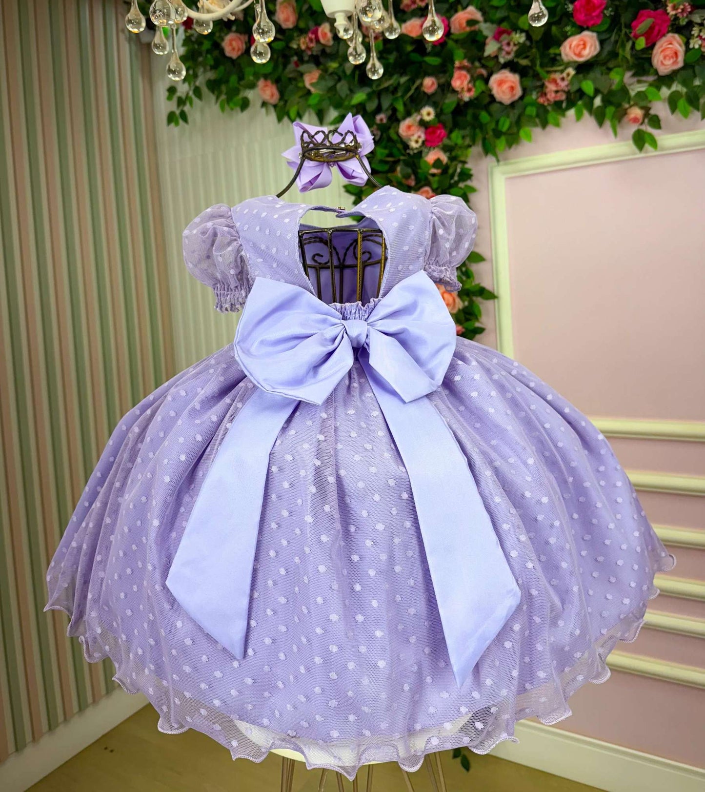 Vestido Infantil Lilás em Tecido Misto com Laço nas Costas para Festa de Aniversário