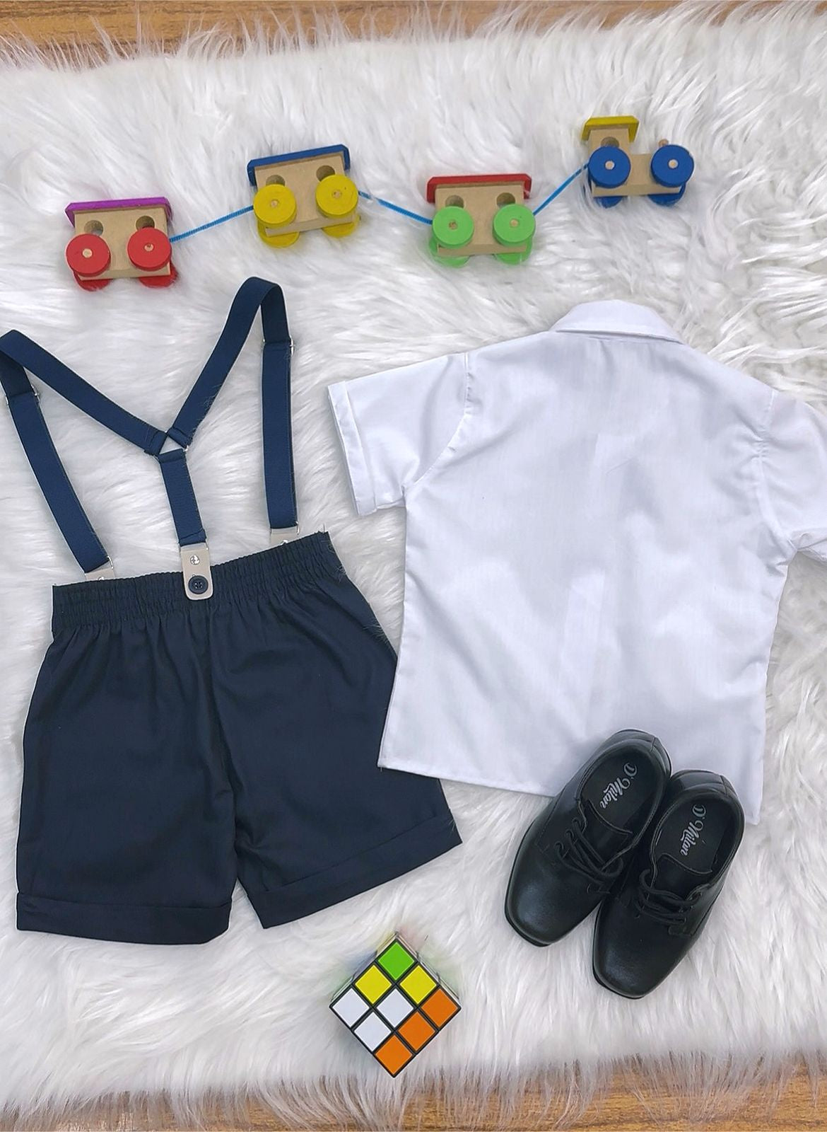 Conjunto Social Pajem Camisa Branca Short e Susp. Azul Escuro