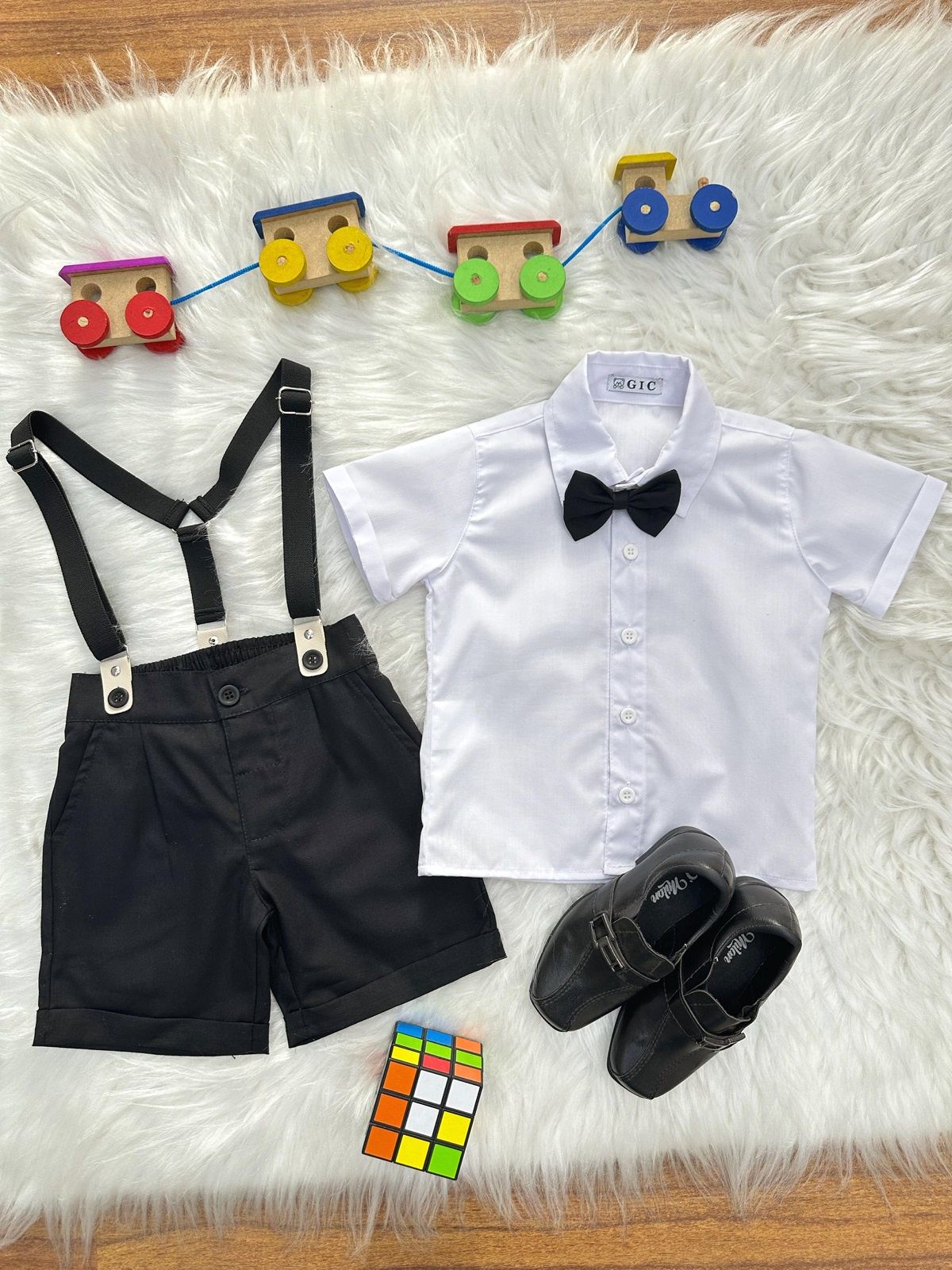 Conjunto Social Pajem Camisa Branca Short e Susp. Preto