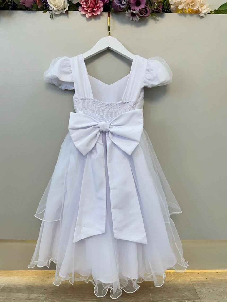 Vestido Infantil Branco Busto Nervura Daminhas Festas Luxo
