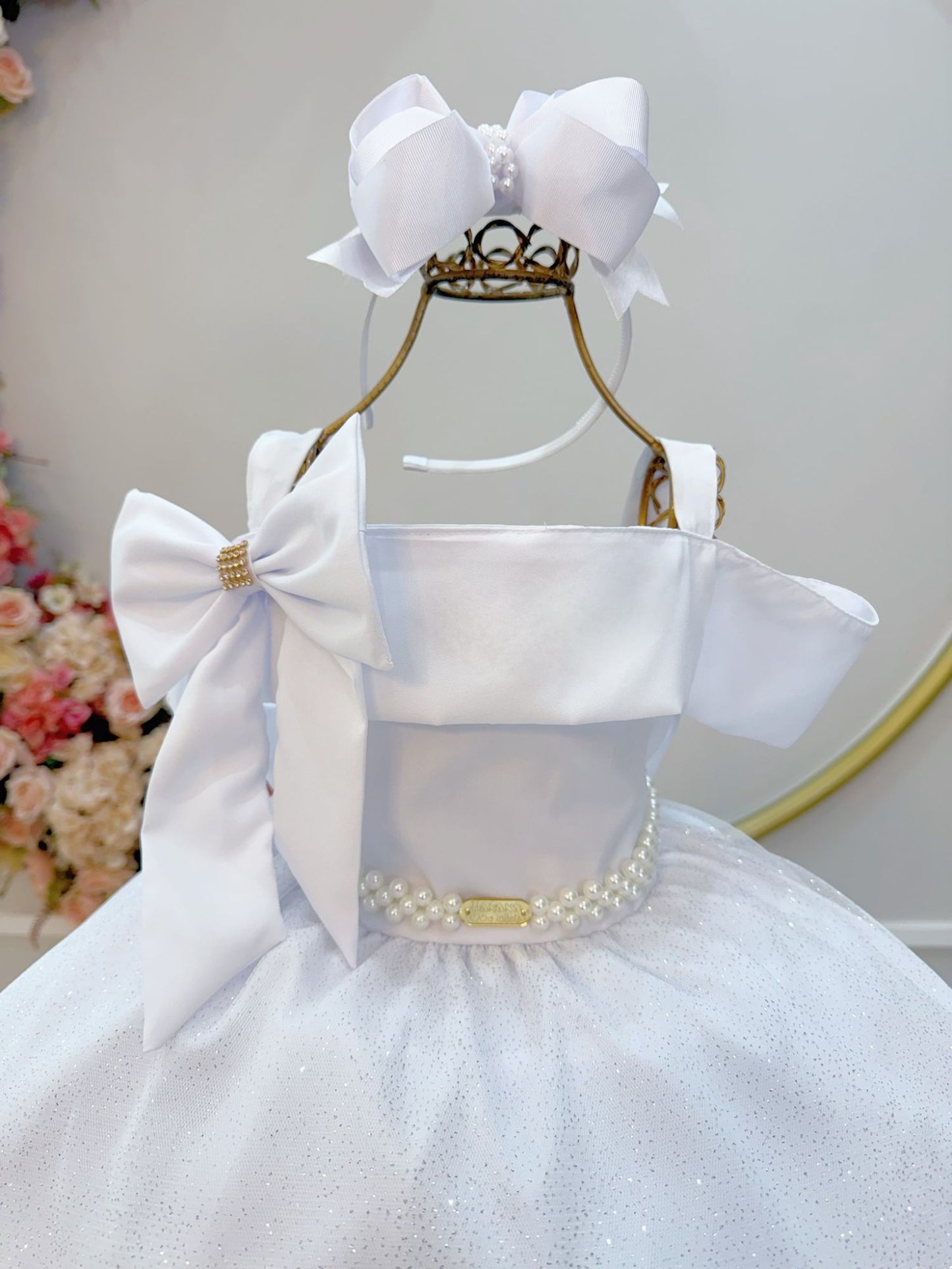 Vestido Infantil de Alça Branco Saia C/ Glitter e Broche Festas